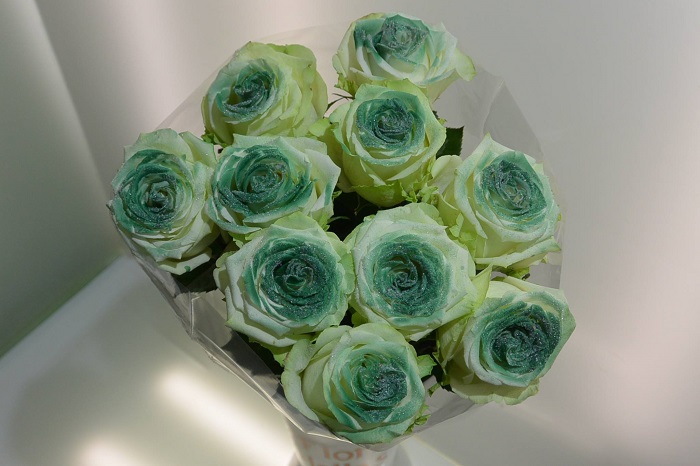 WAX ROSE